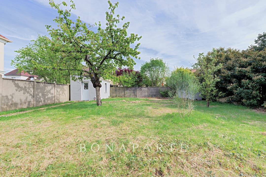 Antony centre – Maison récente de 230 m² avec ascenseur, piscine 8x4 et dépendances sur terrain de 1 150 m² - Photo 26