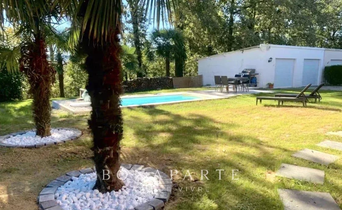 Spacieuse maison 6 chambres avec piscine à Lescar - Photo 1
