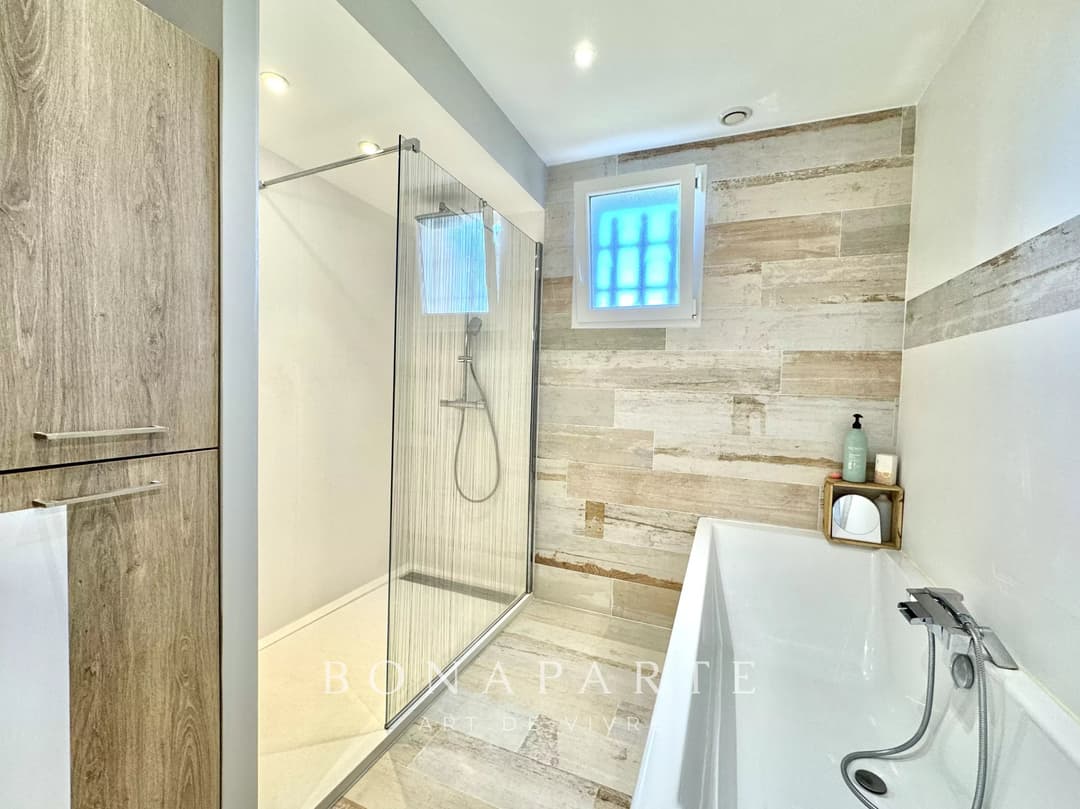 ALLONNES - MAISON FAMILIALE - 199 m² - Photo 13