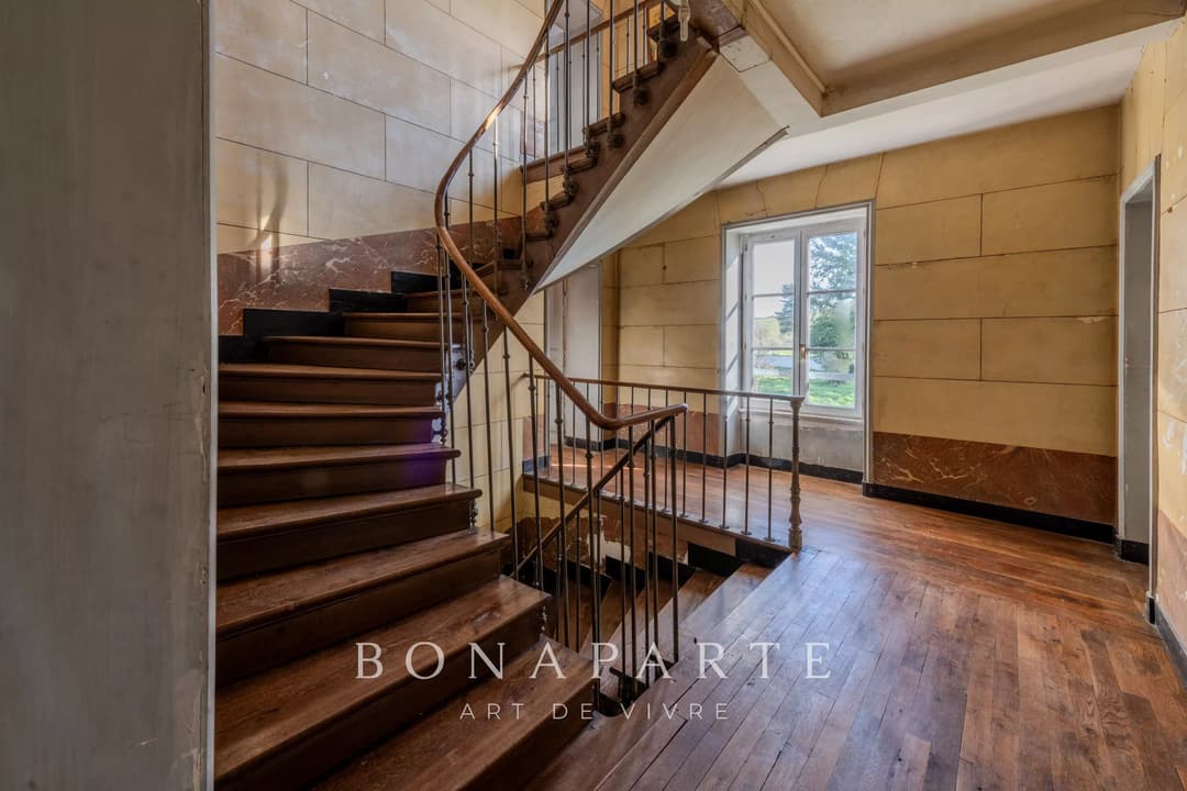 BÂTISSE DE CHARME AVEC PARC ARBORÉ ET DÉPENDANCES - Photo 13