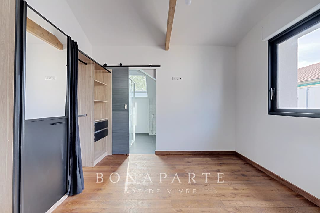 Antony centre – Maison récente de 230 m² avec ascenseur, piscine 8x4 et dépendances sur terrain de 1 150 m² - Photo 23