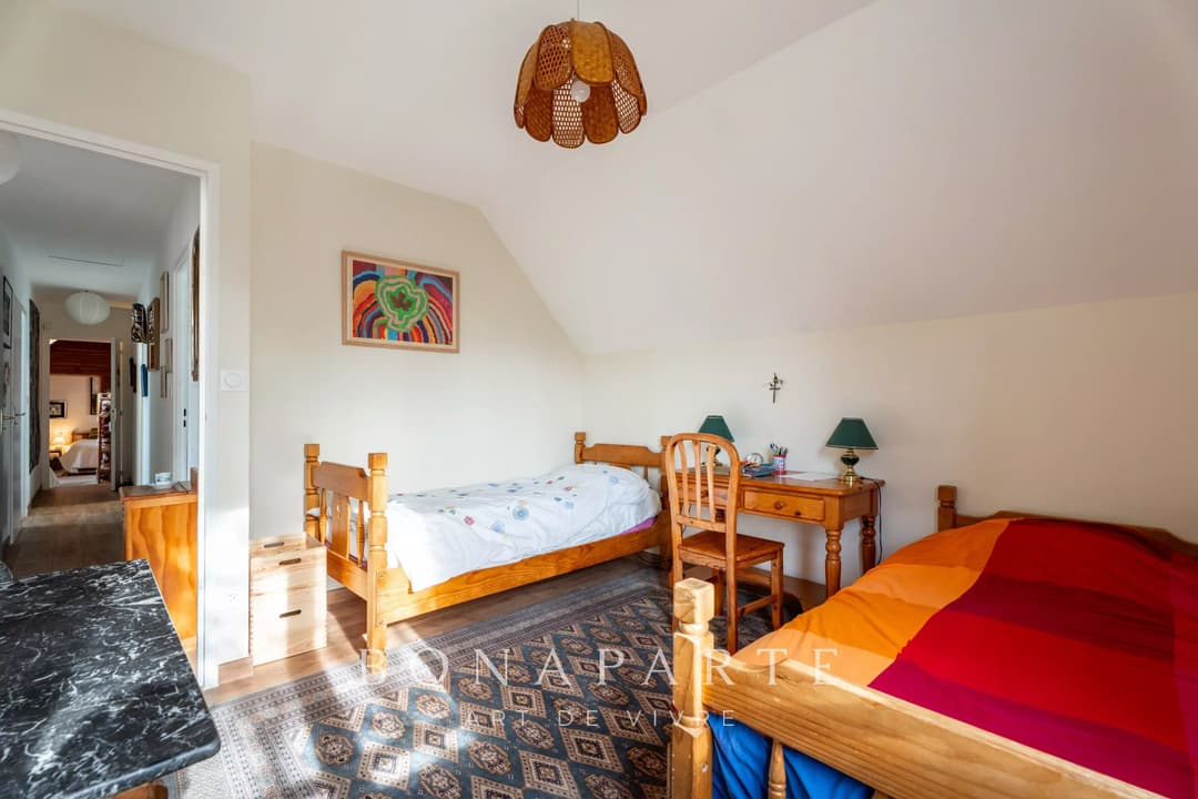 Échenevex – Maison familiale dans un environnement recherché - Photo 12