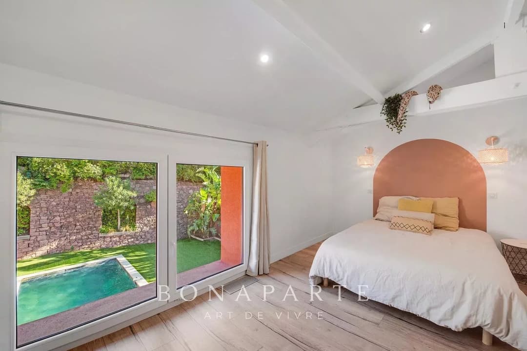 EXCLUSIF  SAINT RAPHAEL / PLATEAU NOTRE DAME - VILLA RENOVEE - Photo 12