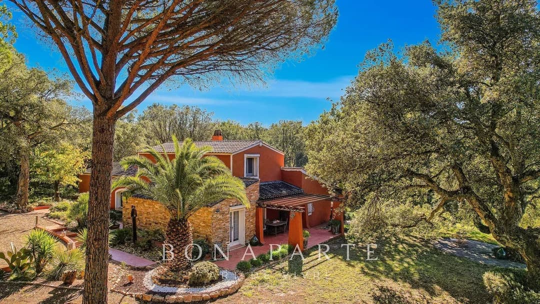 Véritable mas provençal au cœur d'une propriété de plus de 8000m² - Photo 10