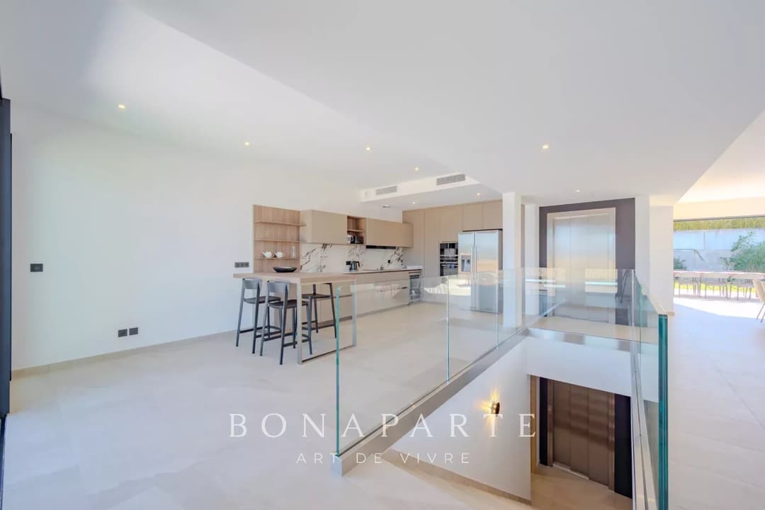 EXCLUSIVITE : Magnifique "villa appartement" en duplex avec magnifique vue mer - Photo 10