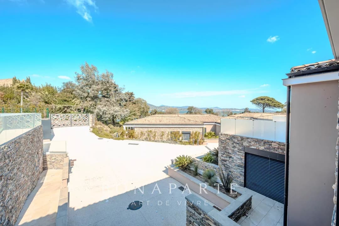 EXCLUSIVITE : Magnifique "villa appartement" en duplex avec tres belle vue mer - Photo 37