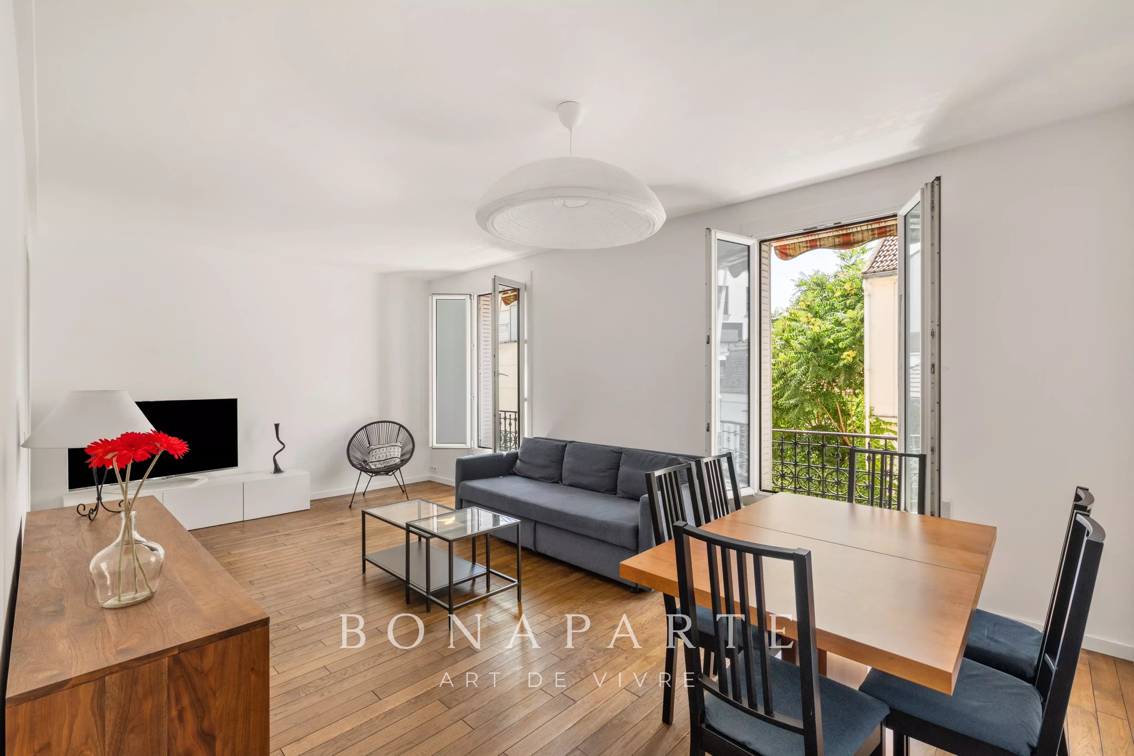 RUE FESSART - 2 PIÈCES TRAVERSANT - 47,83 M² - Photo 1