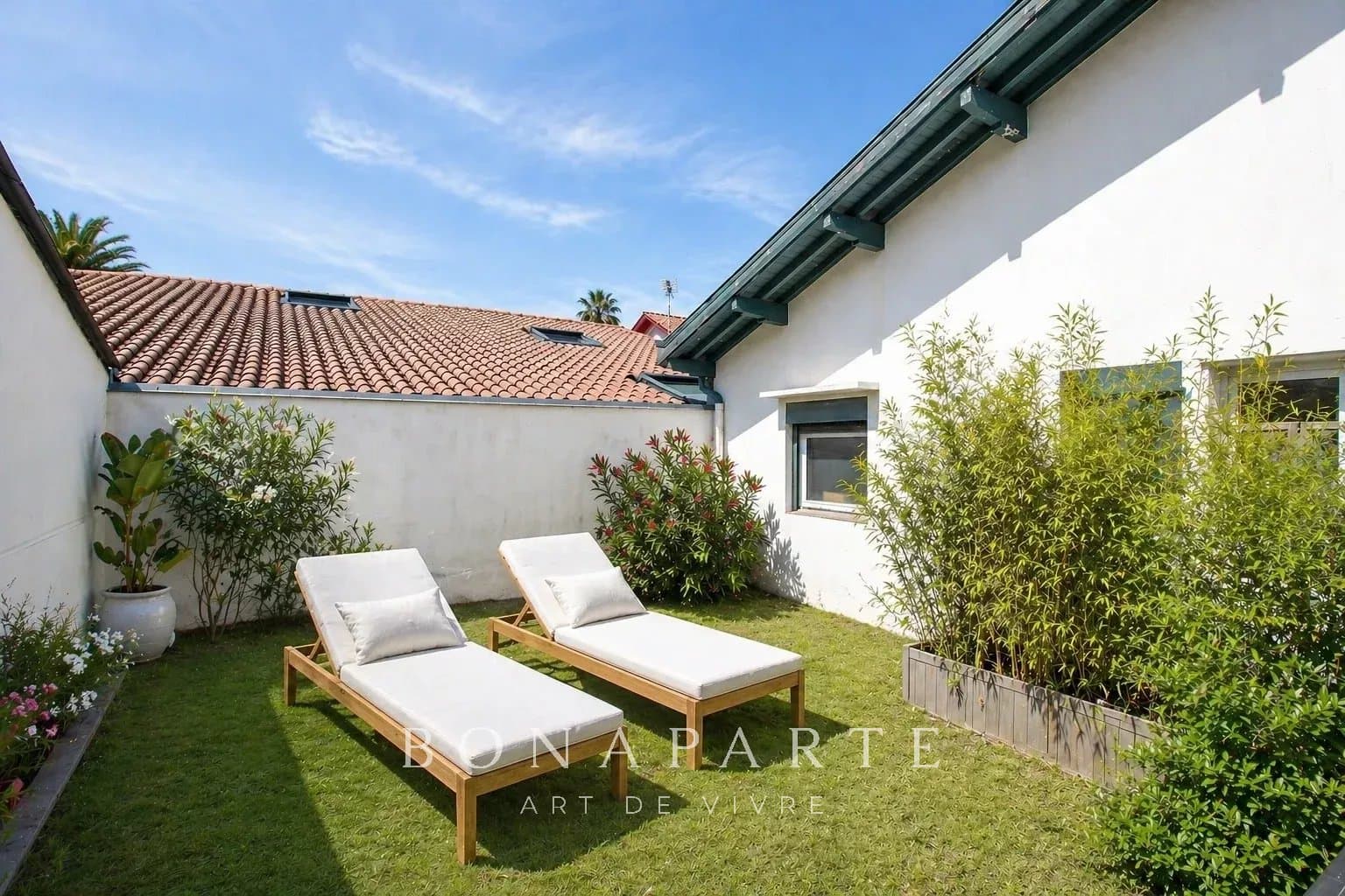 BIARRITZ Quartier Saint-Martin - Propriété atypique avec jardin