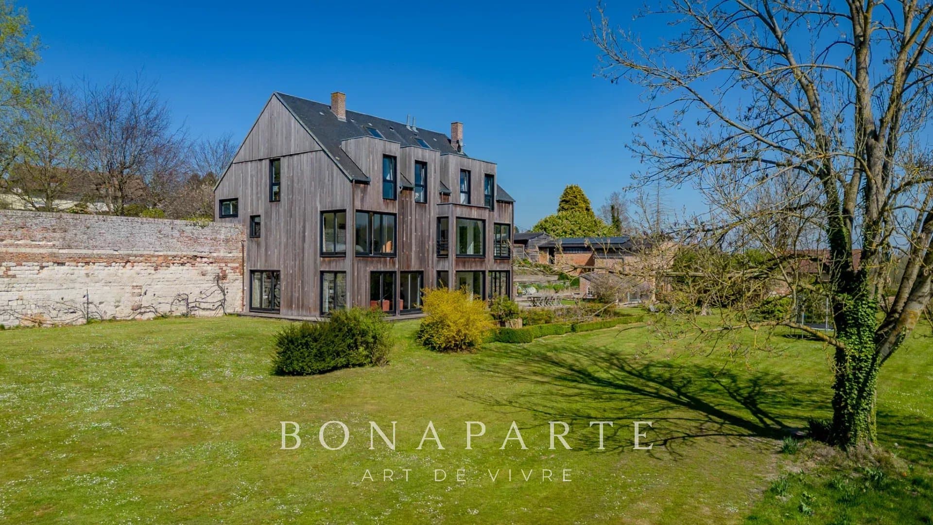 ABBEVILLE - MAISON AVEC DEPENDANCES - Photo 1