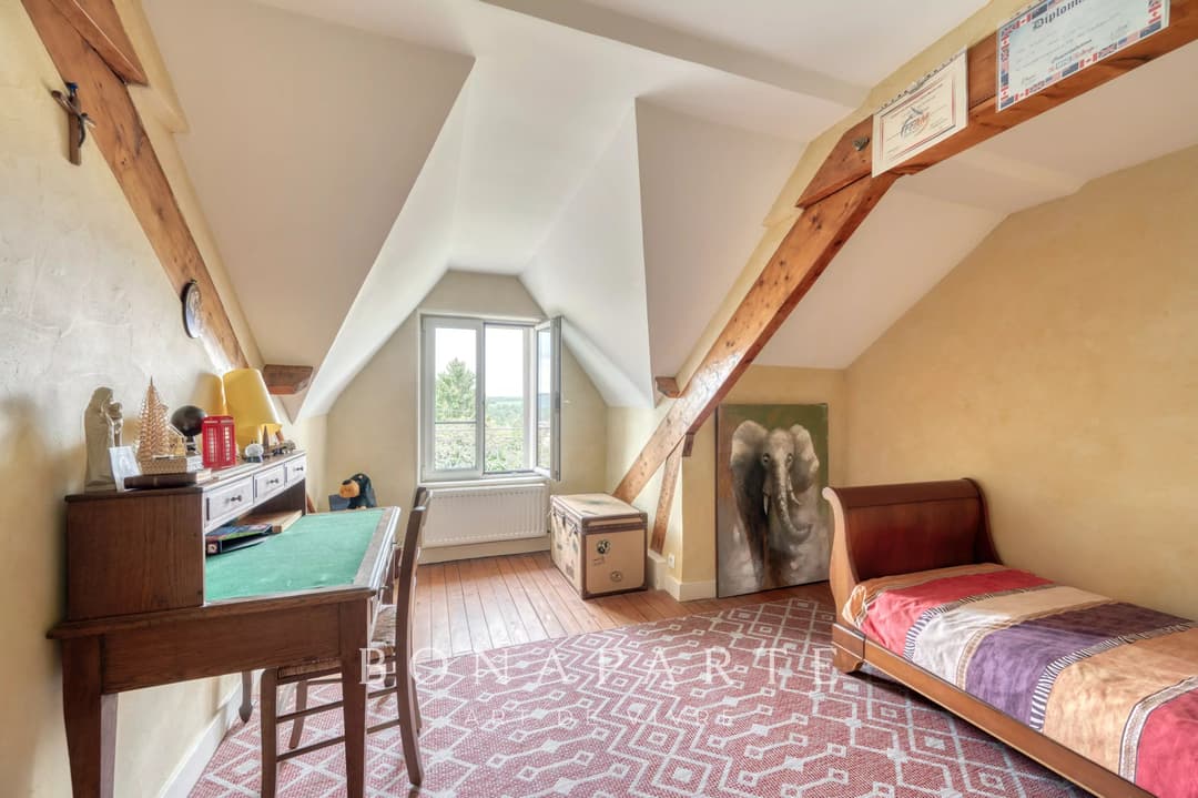 Maison de maître en meulière – 264 m² – Parc arboré de 1 440 m² à 40 min de Paris - Photo 20