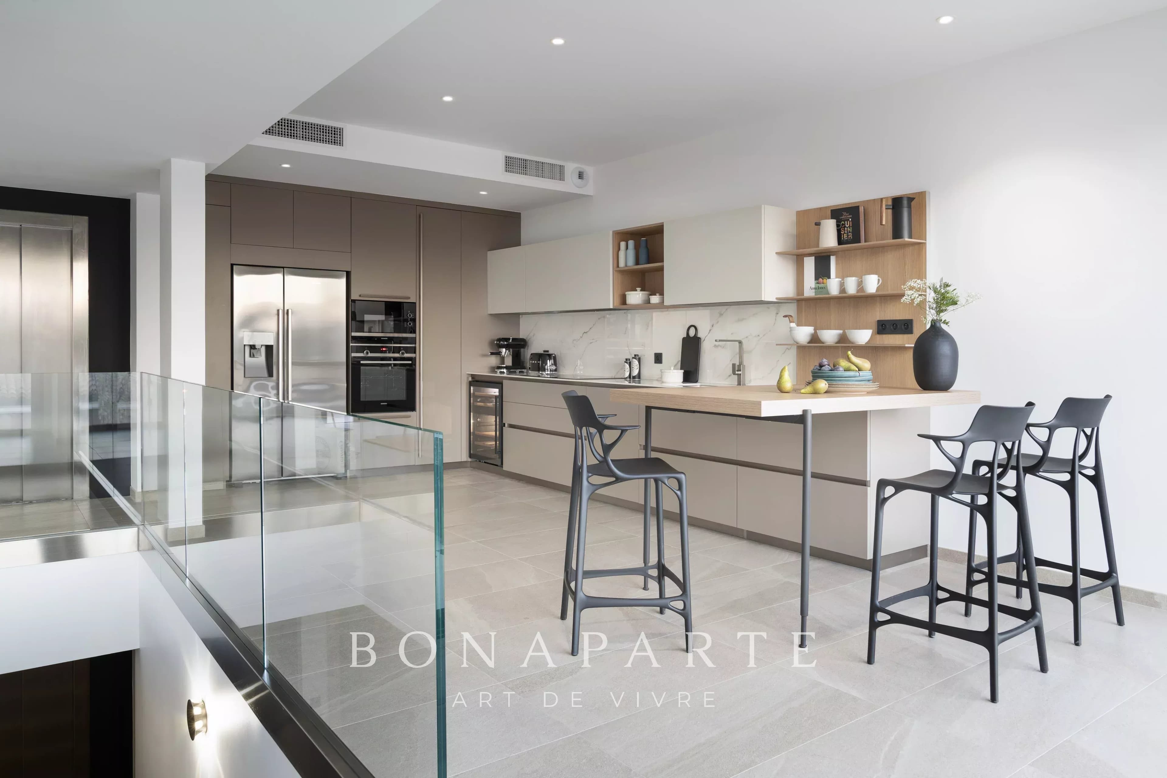 GASSIN - SAINT-TROPEZ Exclusivité : Magnifique villa-appartement en duplex avec très belle vue mer - Photo 11