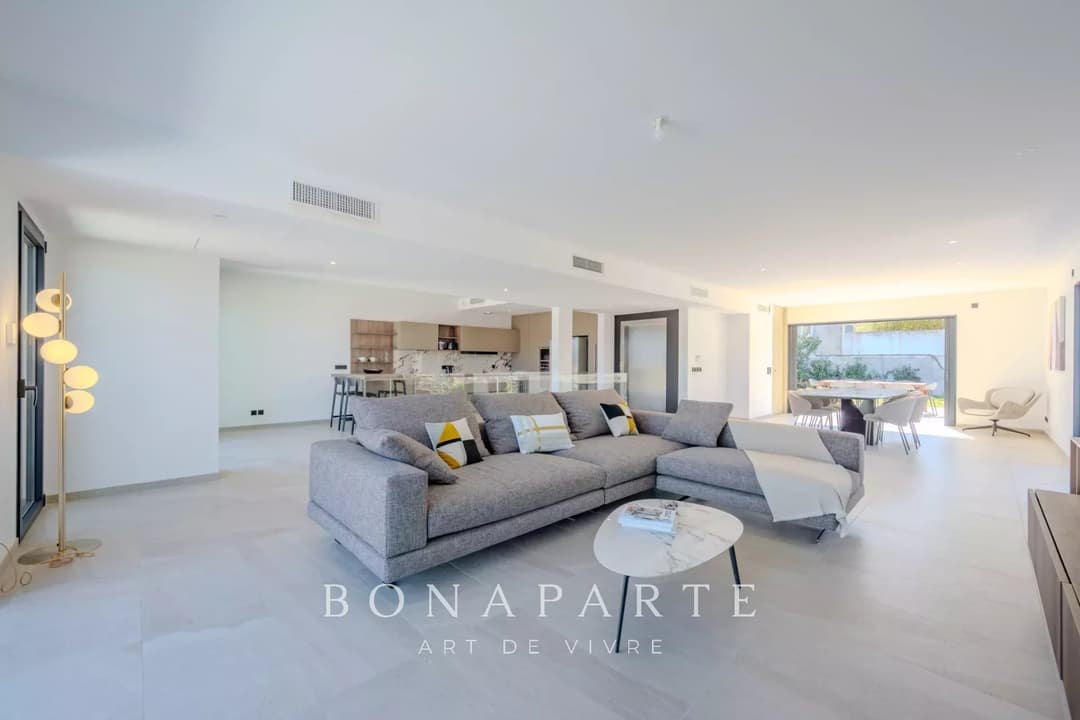 EXCLUSIVITE : Magnifique "villa appartement" en duplex avec magnifique vue mer - Photo 11