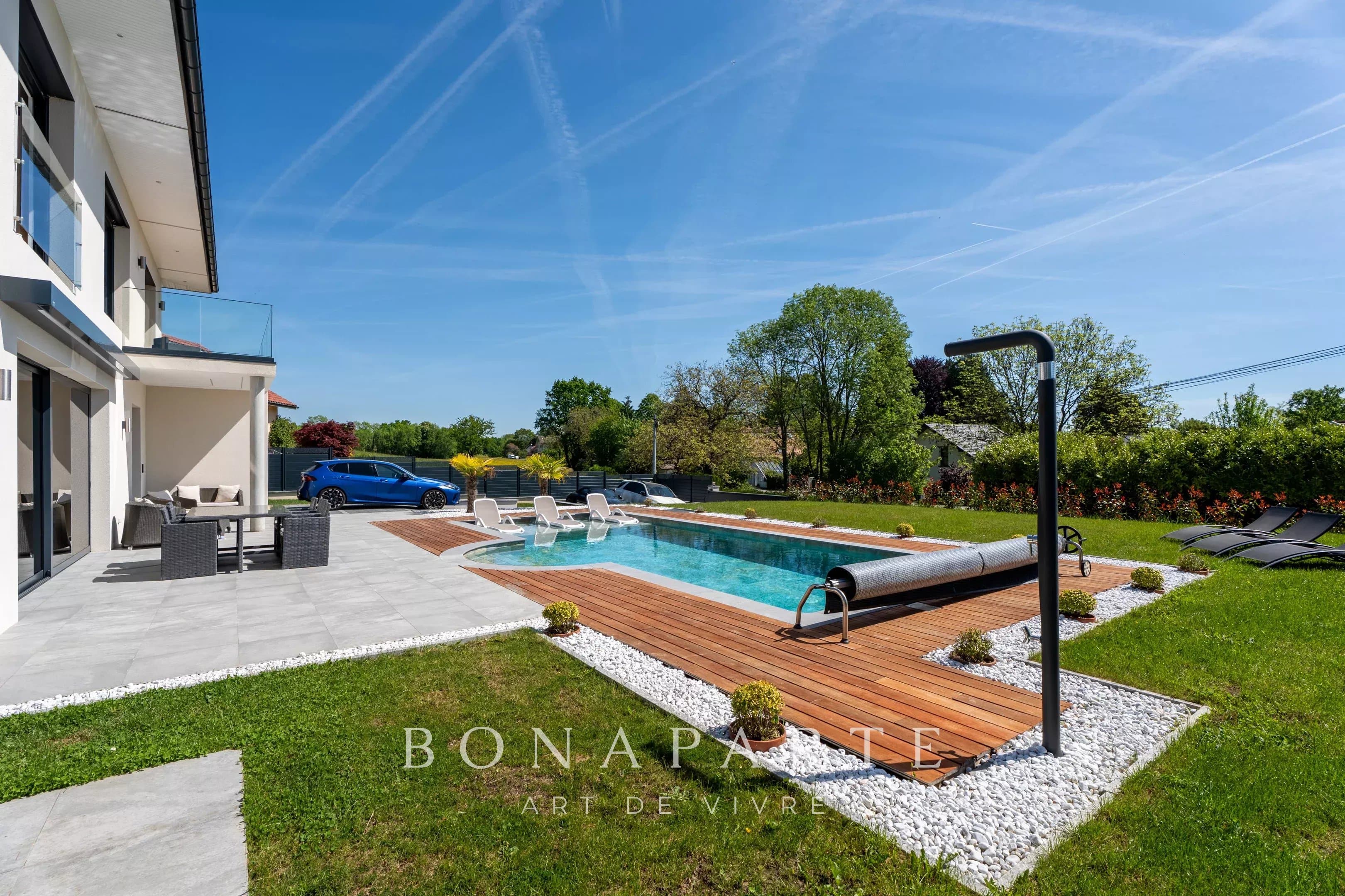 DIVONNE-LES-BAINS – MAISON CONTEMPORAINE DE PRESTIGE – PISCINE & POOL HOUSE - Photo 16