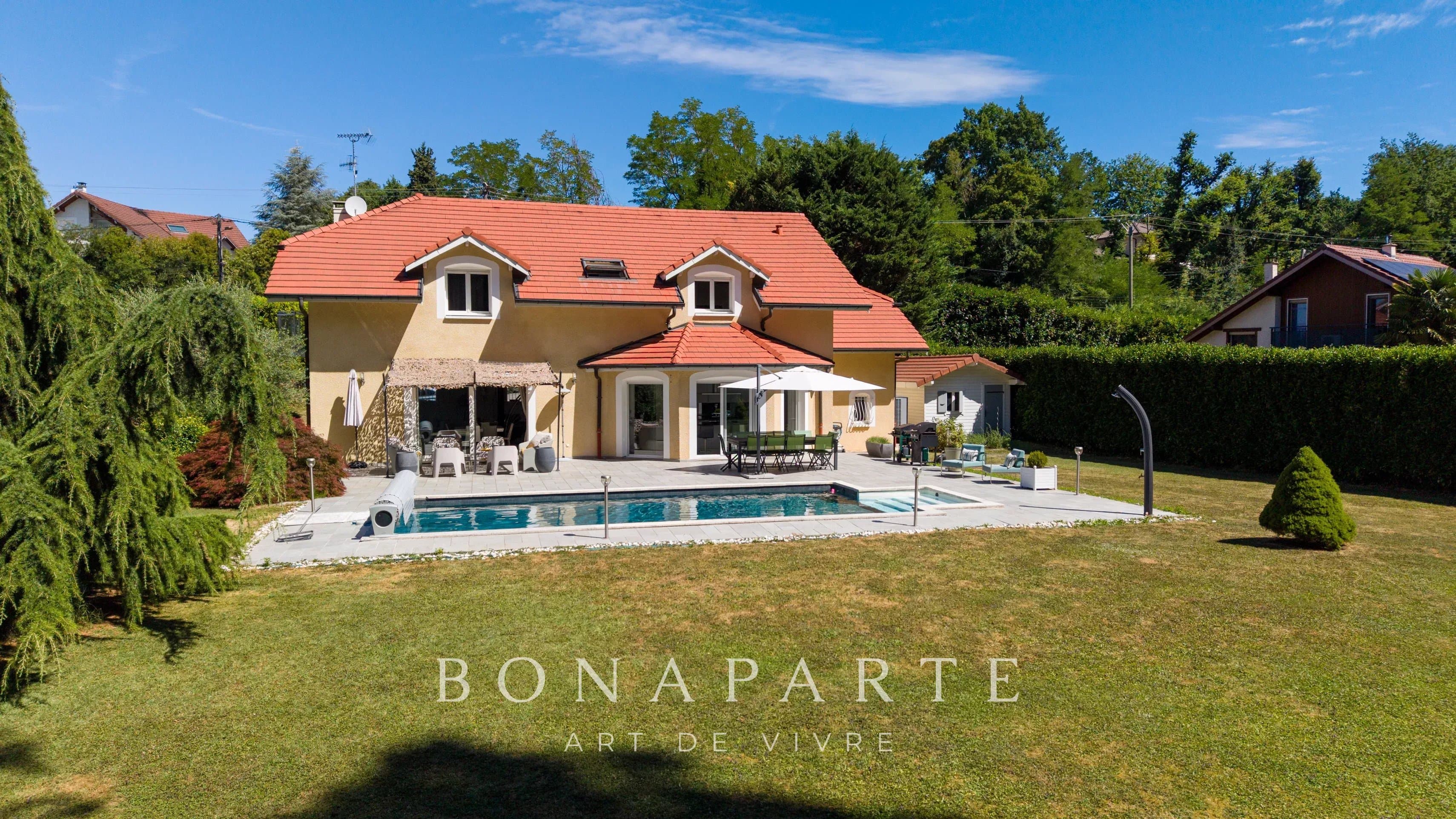 VEIGY-FONCENEX | BELLE MAISON FAMILIALE DE 261m²| A DEUX PAS DE LA FRONTIERE SUISSE - Photo 1