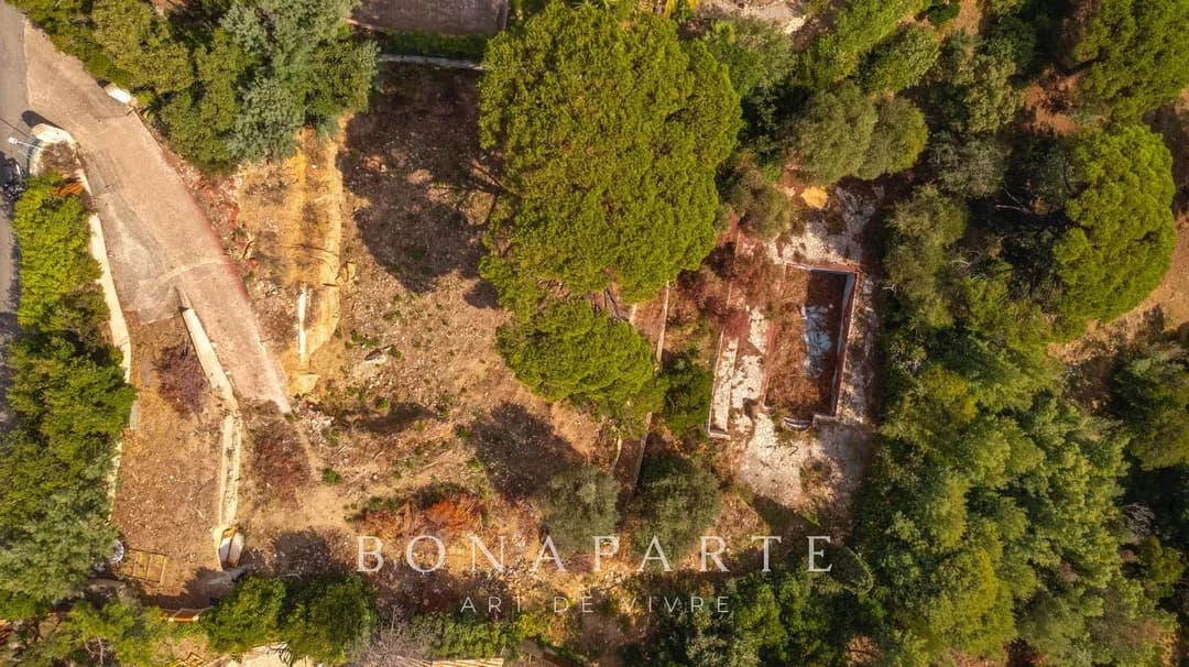 LES ISSAMBRES - TERRAIN DE 1920 M² VIABILISE – VUE MER - Photo 3