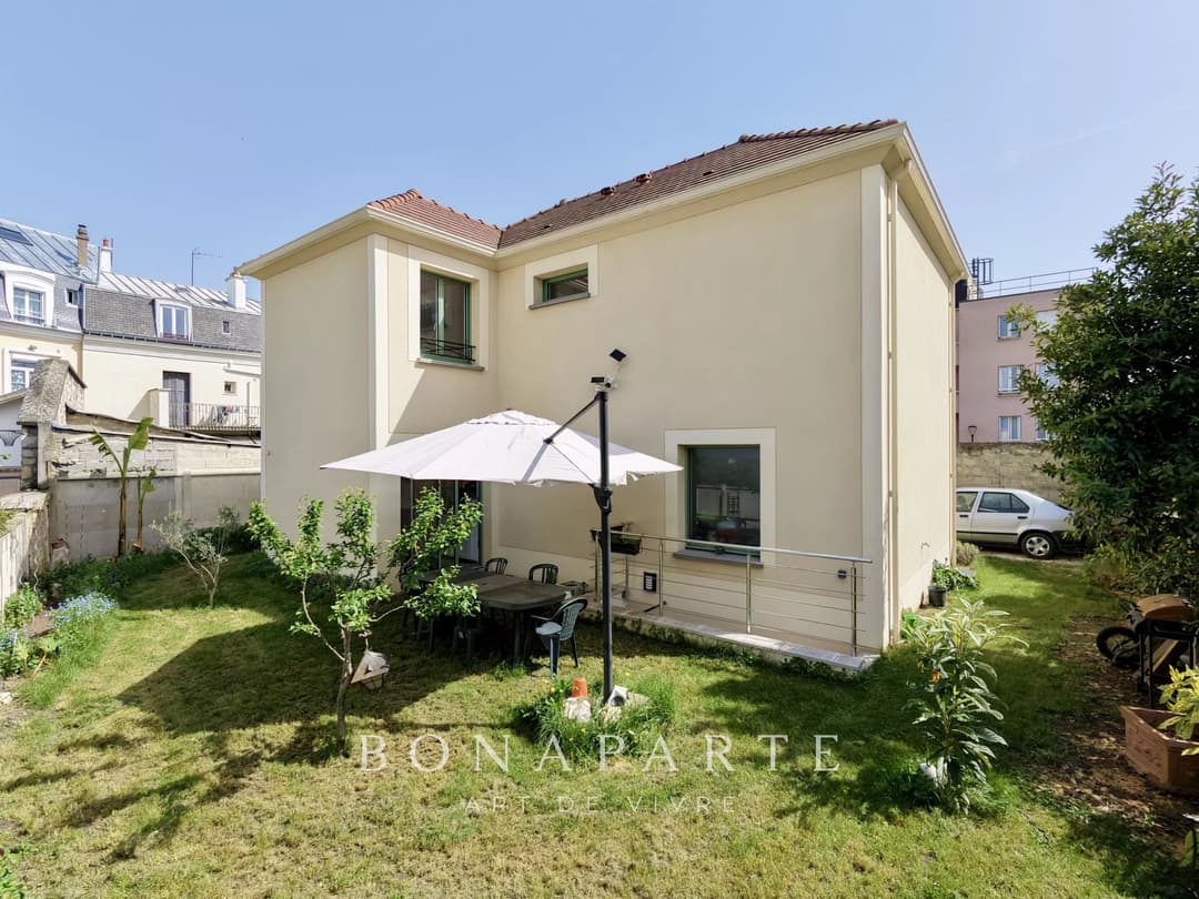 MAISONS-LAFFITTE, MAISON RECENTE À PROXIMITÉ IMMÉDIATE DU CENTRE-VILLE - Photo 14