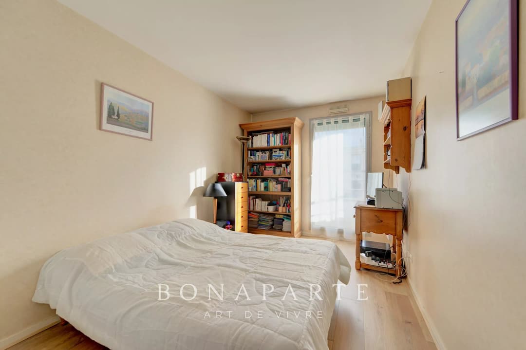 Trois pièces avec cave et parking - Photo 11