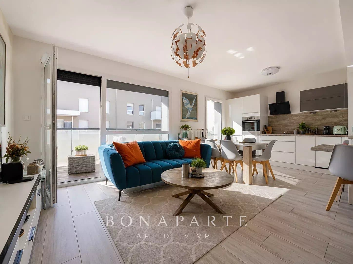 FERNEY-VOLTAIRE - Appartement centre-ville - Photo 2