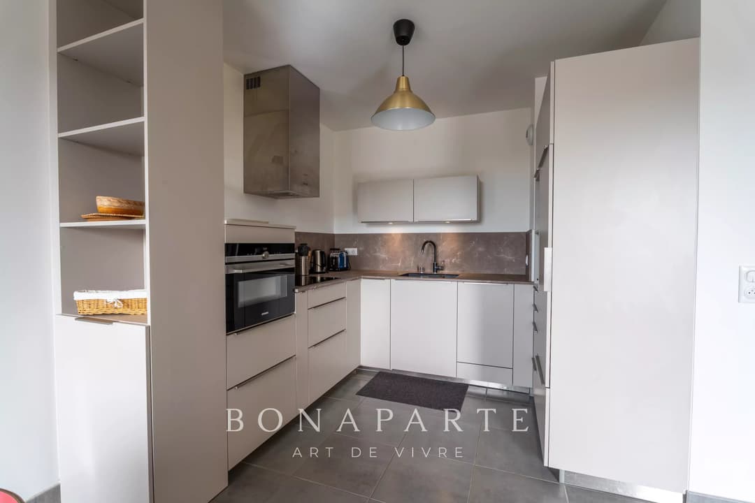 SUPERBE 2 PIÈCES DERNIER ÉTAGE, AVEC BALCON ET PARKING - Photo 7