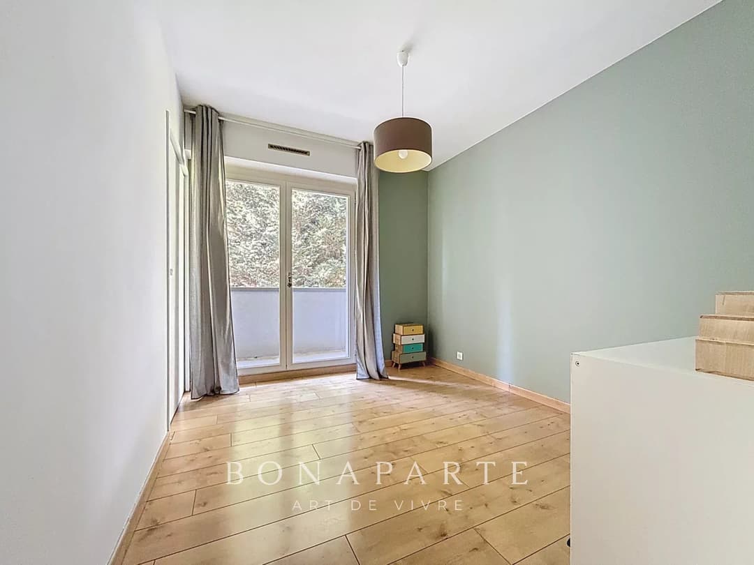 GEX CENTRE - APPARTEMENT LUMINEUX RENOVE - Photo 10