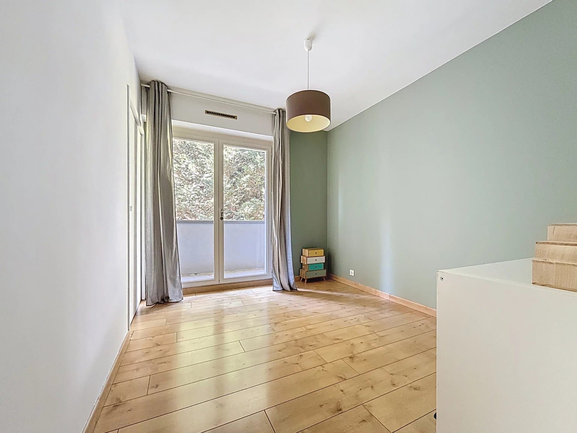 GEX CENTRE - APPARTEMENT LUMINEUX RENOVE - Photo 10