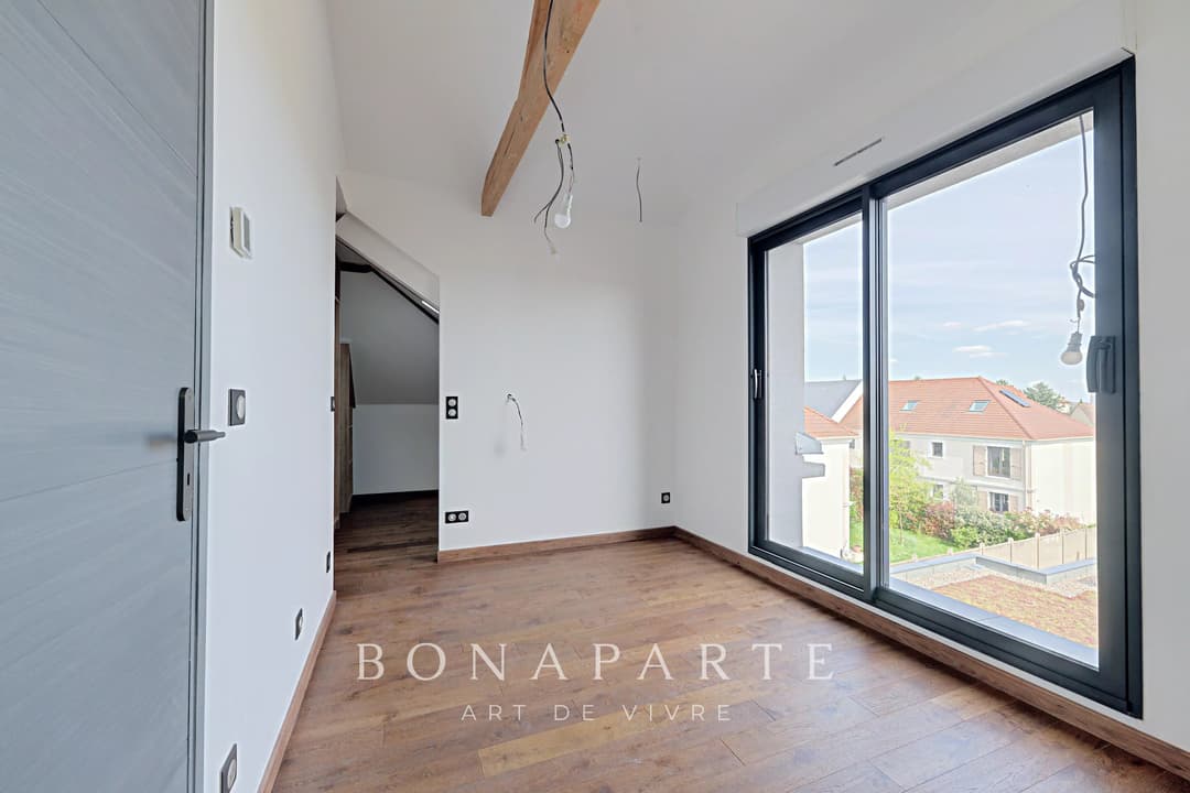 Antony centre – Maison récente de 230 m² avec ascenseur, piscine 8x4 et dépendances sur terrain de 1 150 m² - Photo 18