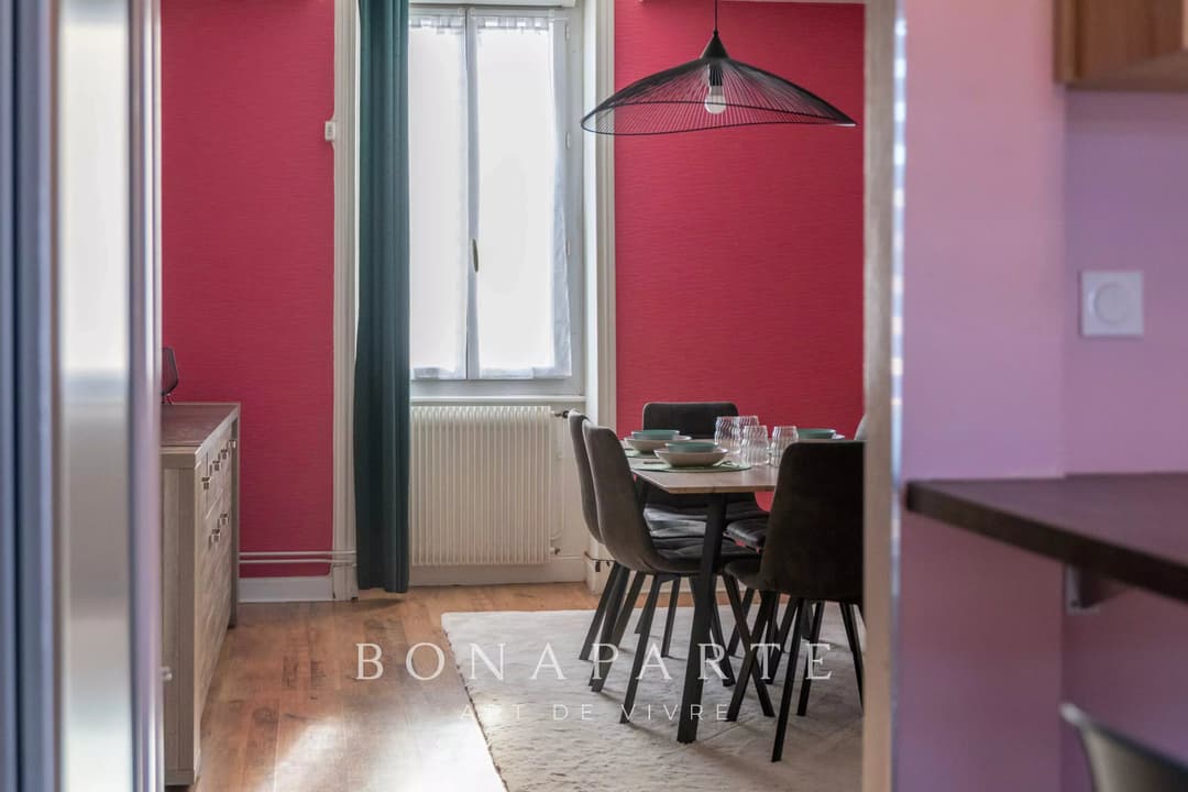 ROANNE - BEL APPARTEMENT LUMINEUX / 3 CHAMBRES - TERRASSE ET CAVE - Photo 4