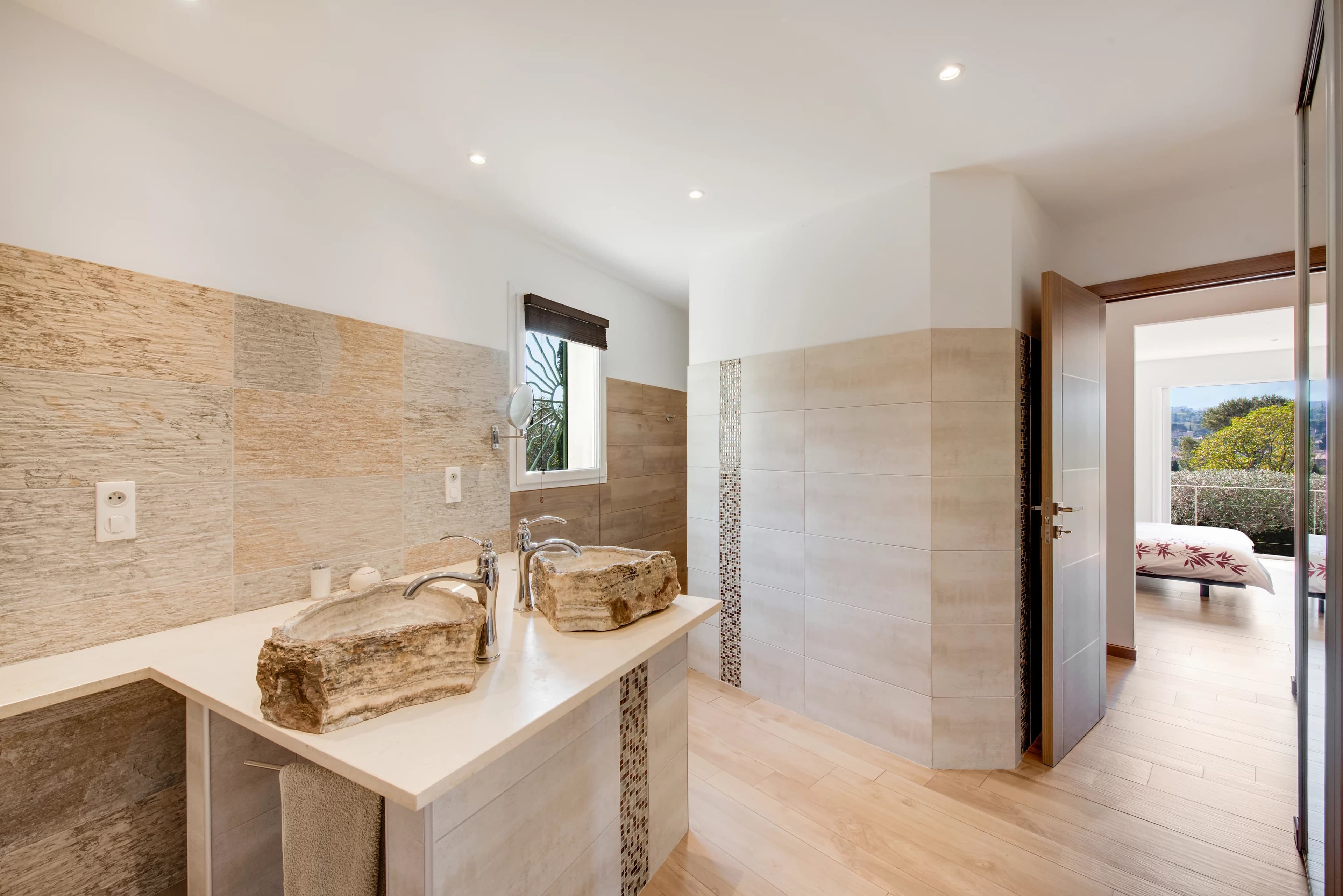 Saint-Raphaël - Superbe villa rénovée avec piscine - Photo 13