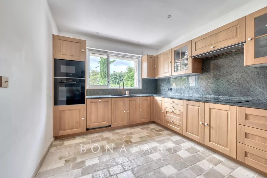 Maison familiale de 280m2 refaite à neuf avec piscine - Photo 10