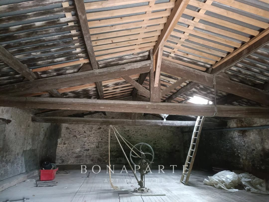 Ancienne cave vigneronne en pierre – 275 m² – toiture neuve – fort potentiel – proche Saint-Chinian - Photo 7