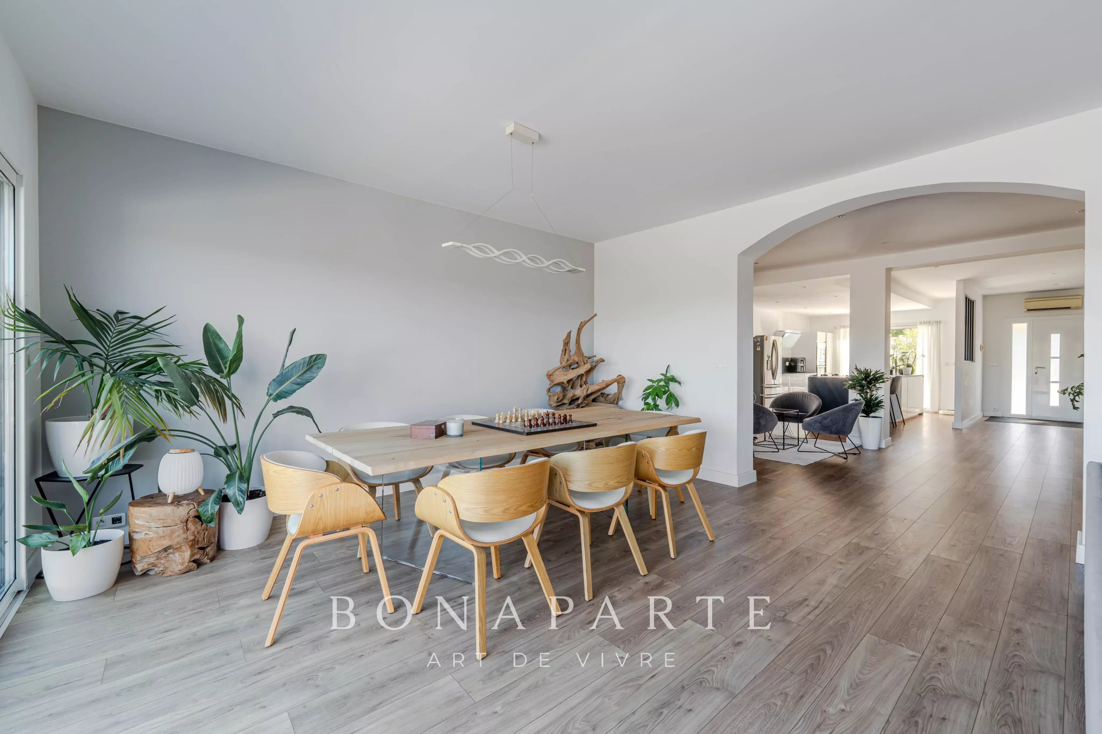 Villa contemporaine à flanc de colline - Photo 20