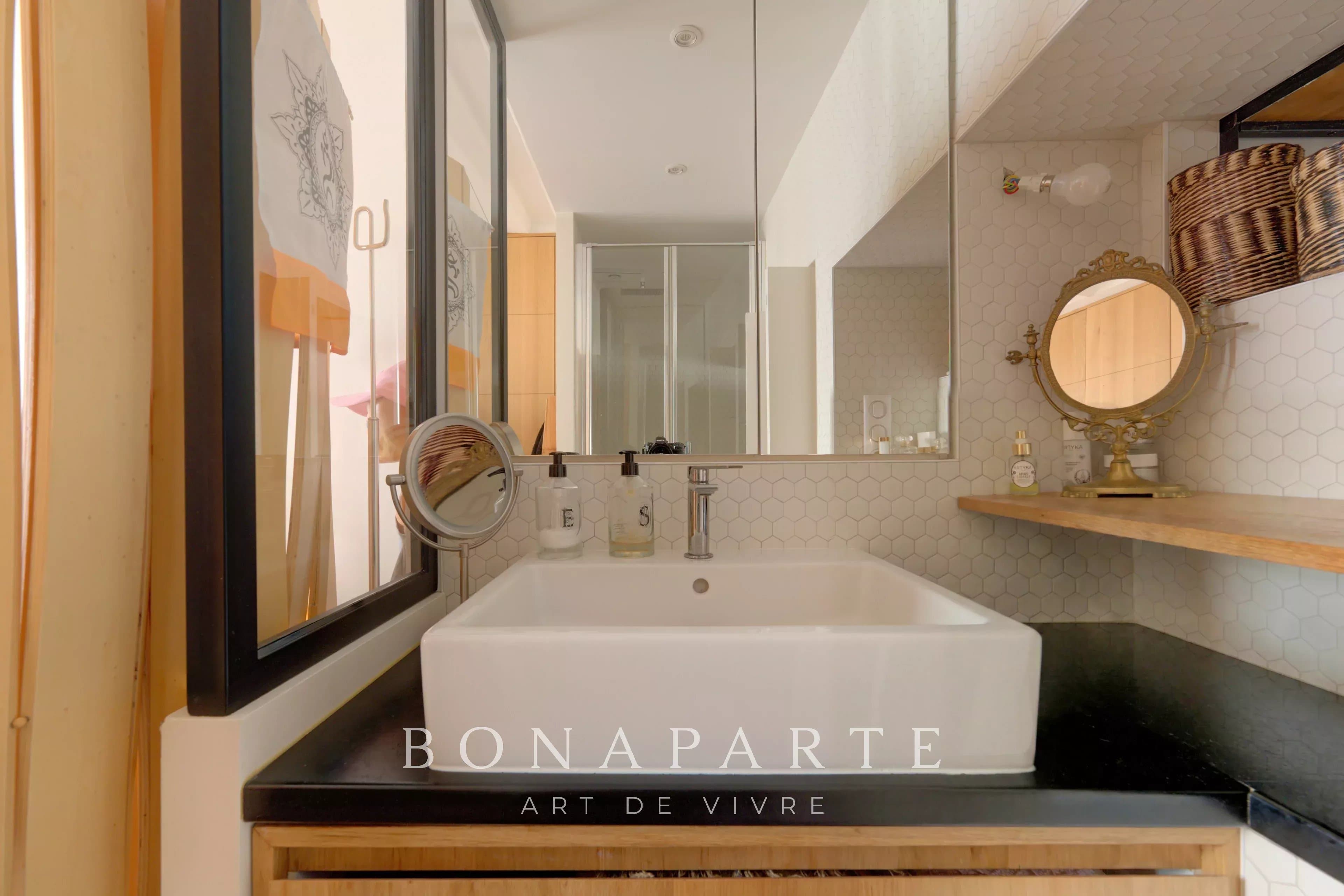 PARIS 3 - Deux pièces entiérement rénové - Photo 7