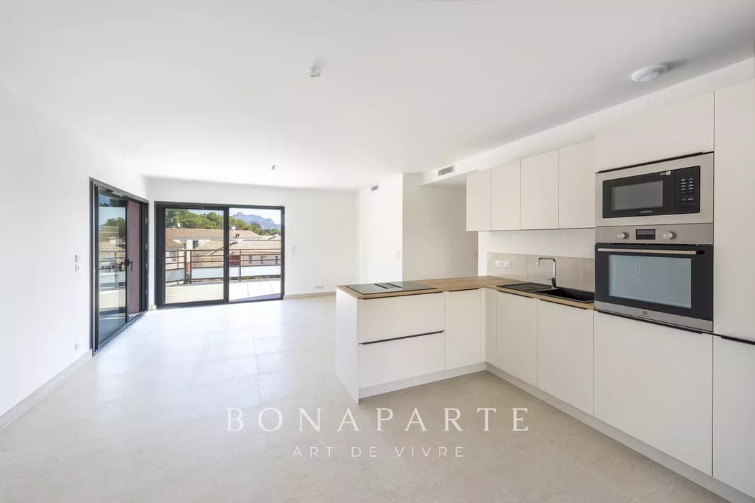 SUPERBE TOIT TERRASSE 4 PIÈCES EN DERNIER ÉTAGE + GARAGE + PLACE DE PARKING - Photo 4