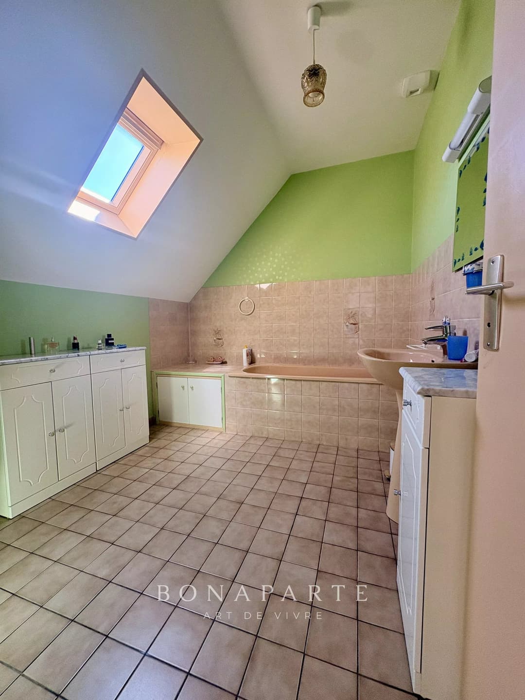 ANGERS / SECTEUR SAINT SERGE-DOYENNE - MAISON / 4 CHAMBRES - PROXIMITE DES COMMODITEES - Photo 10