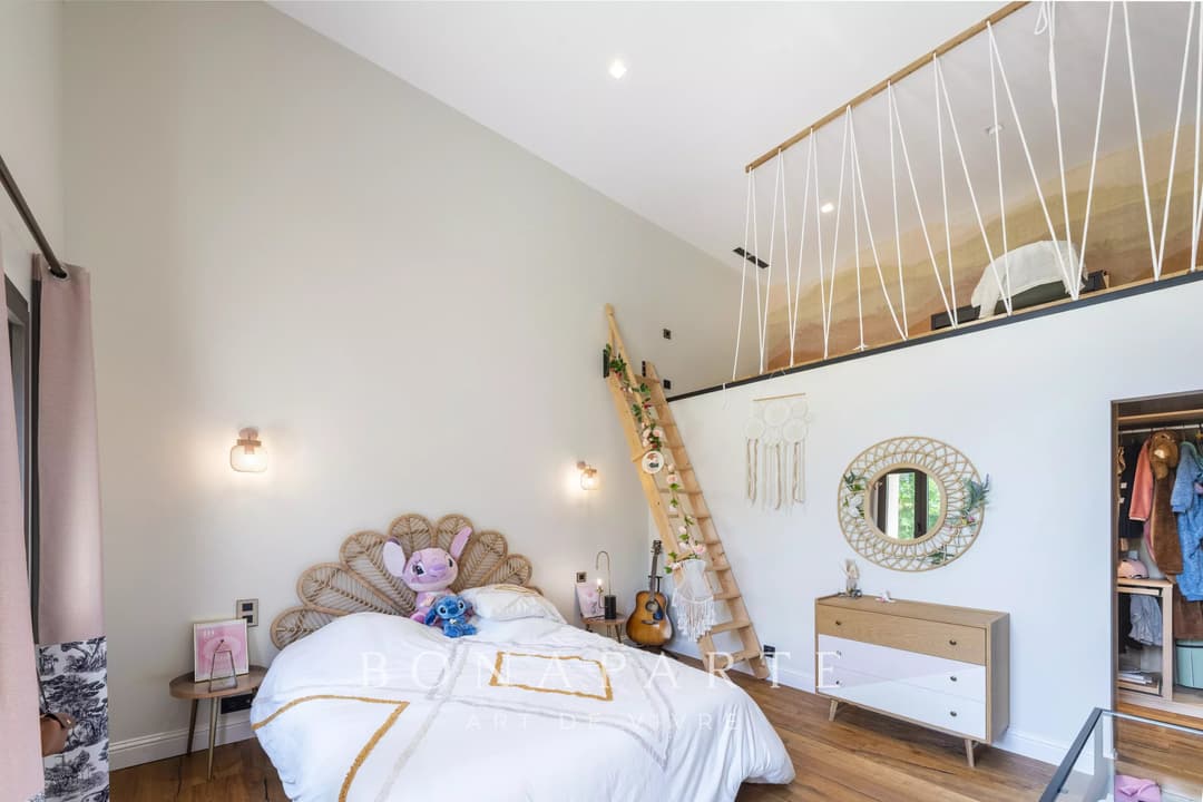 RARE : Superbe propriété en pierre d'une surface totale de plus de 450 m² entièrement rénovée - Photo 15