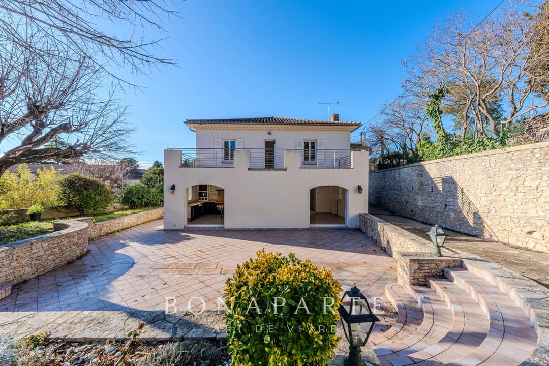 RUE MENARD / NIMES - MAISON DE 240M² - ADRESSE EMBLEMATIQUE - Photo 10