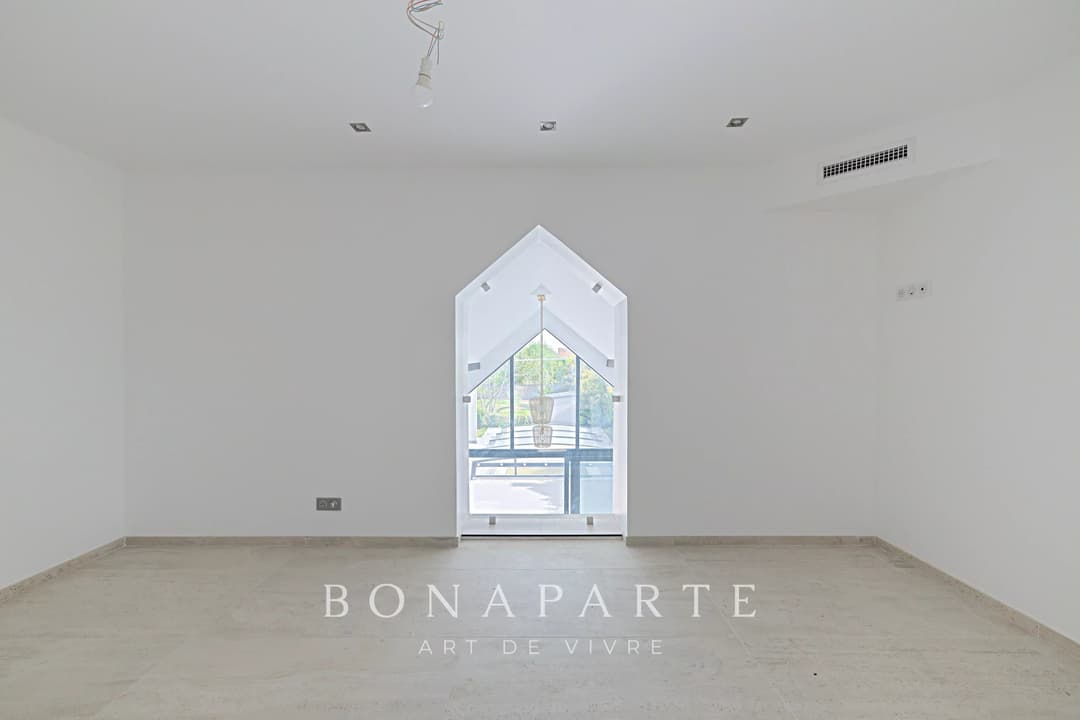 Antony centre – Maison récente de 230 m² avec ascenseur, piscine 8x4 et dépendances sur terrain de 1 150 m² - Photo 9