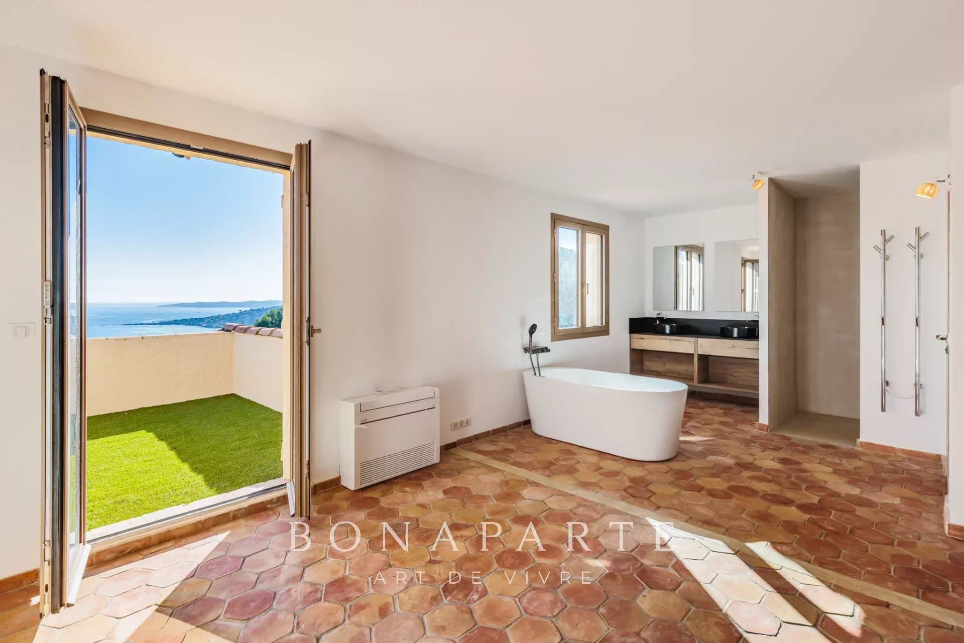 SAINTE-MAXIME - VILLA VUE MER PANORAMIQUE - Photo 6