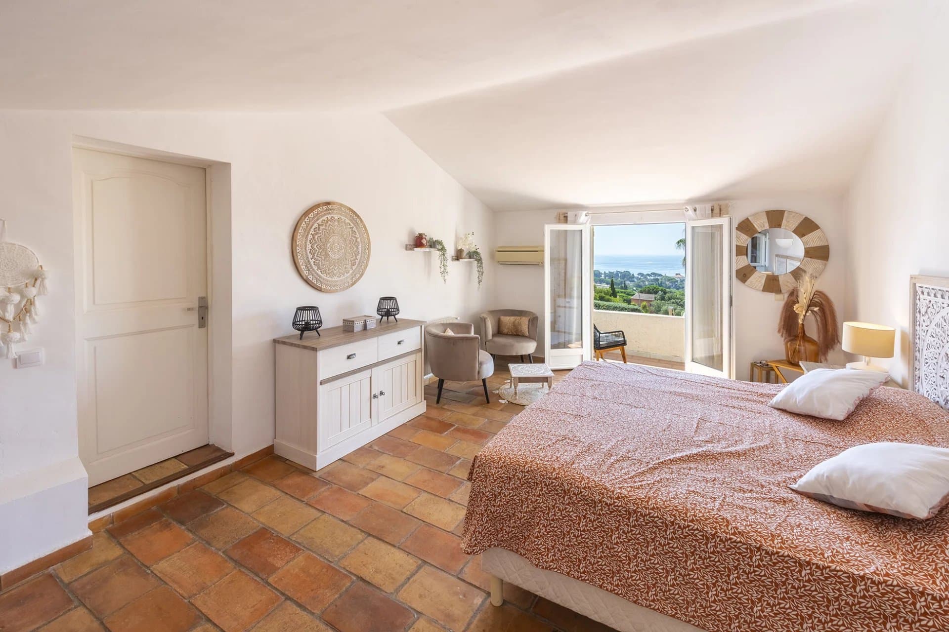 Belle villa provençale vue mer de 193m², avec 5 chambres et piscine - Photo 11