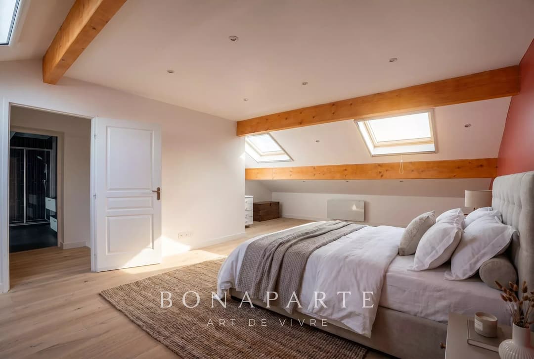 SAINT-GENIS-POUILLY - ATTIQUE 5 PIECES DE 165 m² - Photo 7