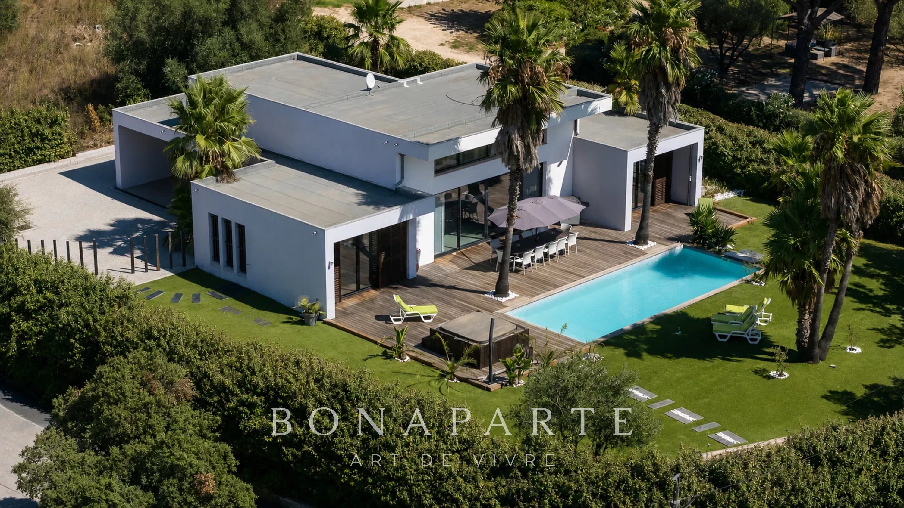 PROCHE SAINTE MAXIME - SPACIEUSE VILLA CONTEMPORAINE DE 4 CHAMBRES - Photo 21