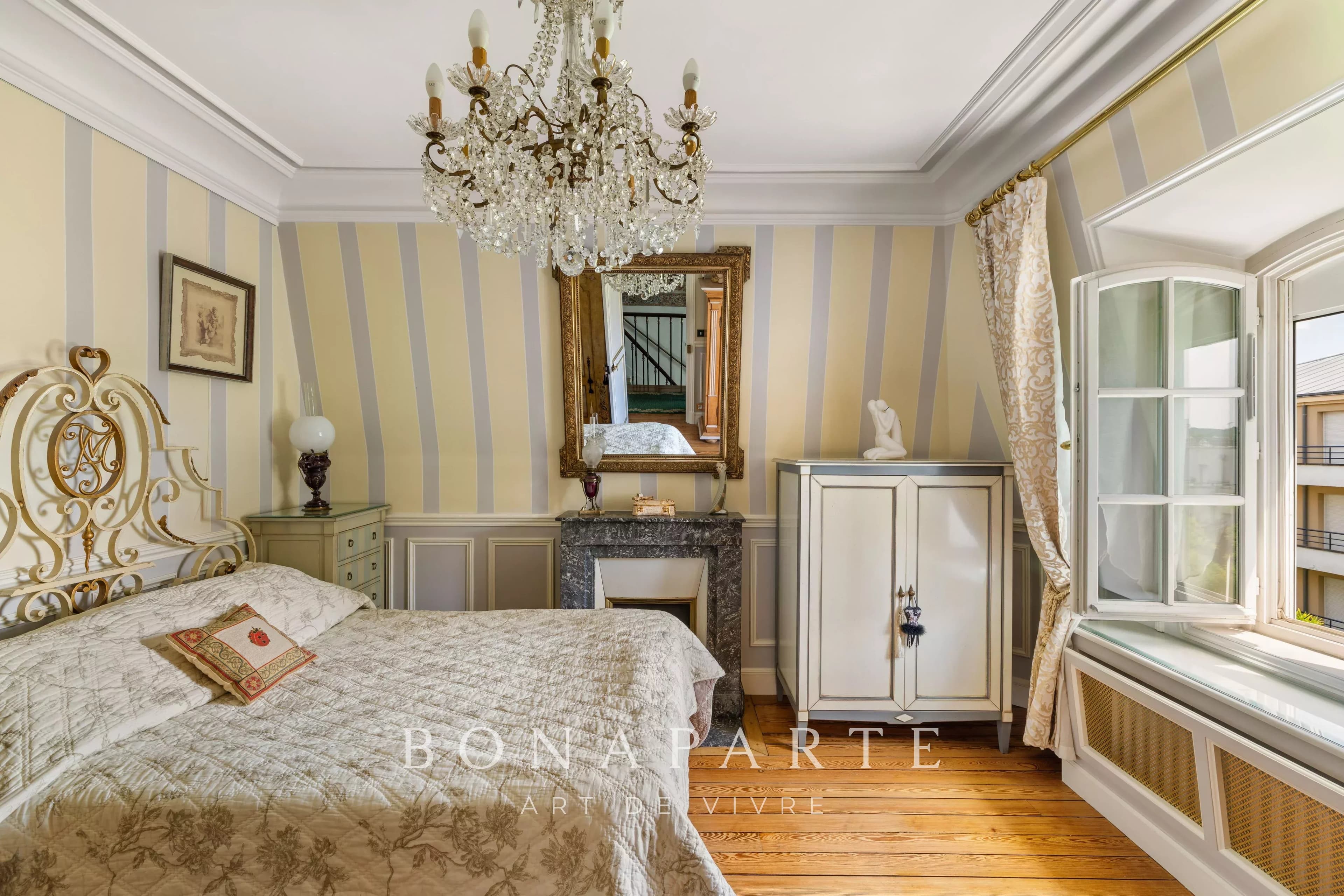CHOISY-LE-ROI - MAISON DE CARACTÈRE - 288 M² - JARDIN & DÉPENDANCES - Photo 15
