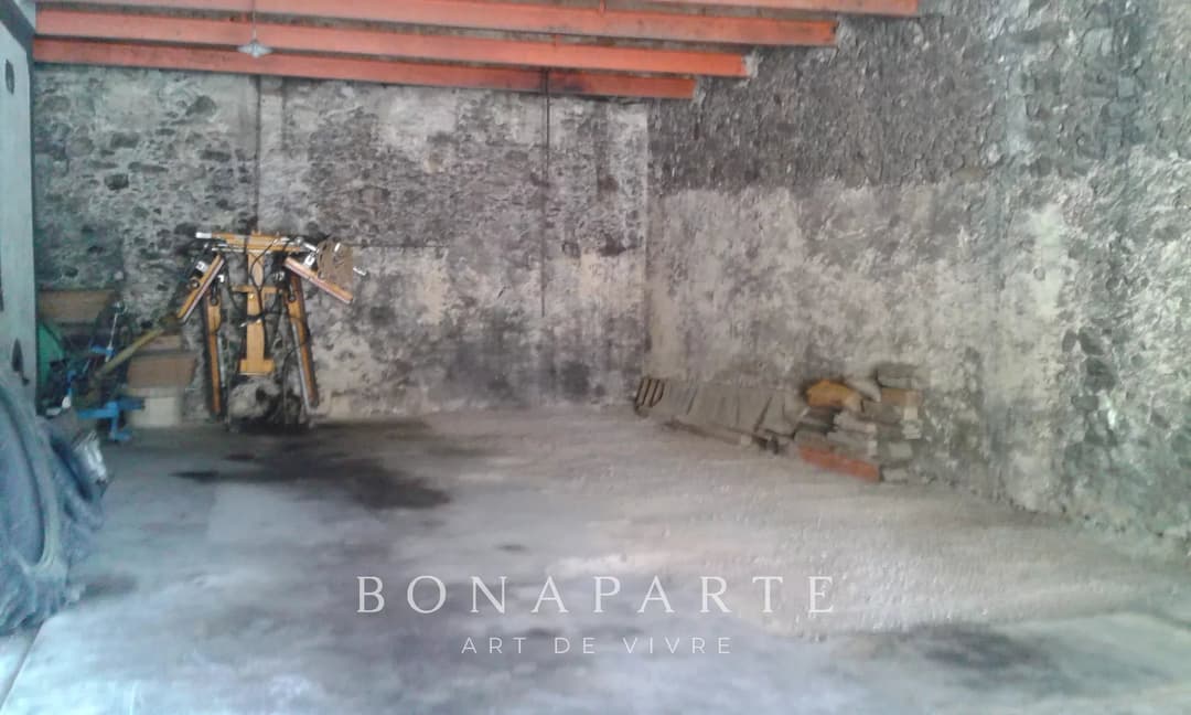 Ancienne cave vigneronne en pierre – 275 m² – toiture neuve – fort potentiel – proche Saint-Chinian - Photo 3