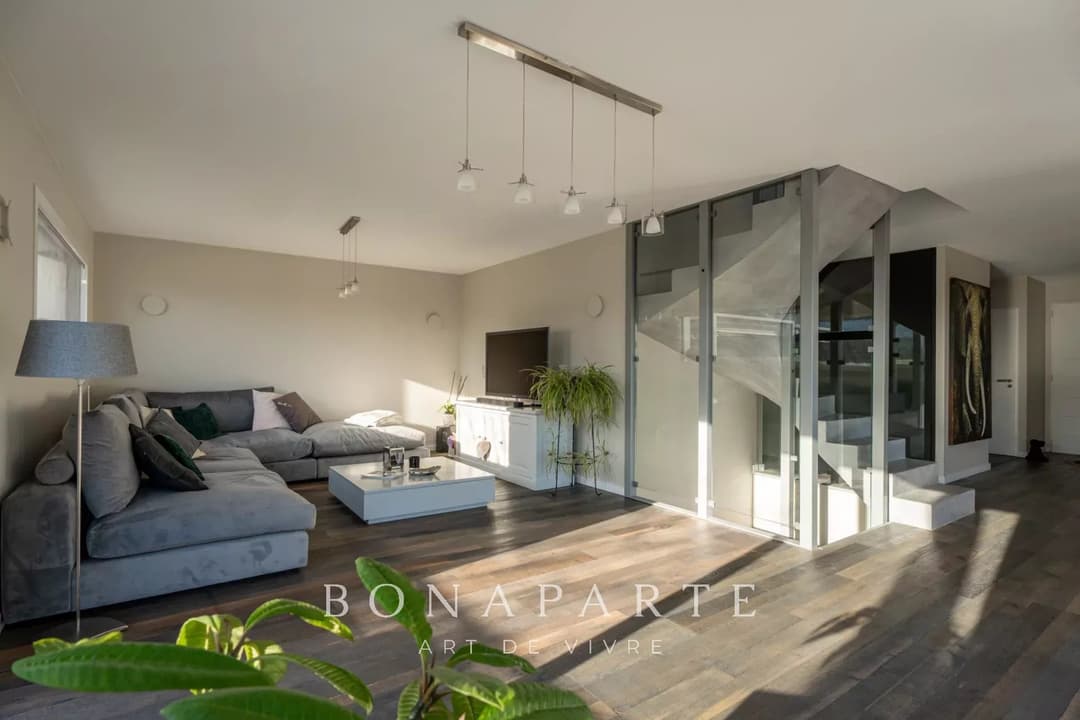 Divonne-les-Bains - Magnifique villa contemporaine avec piscine et vue Mont-Blanc - Photo 7