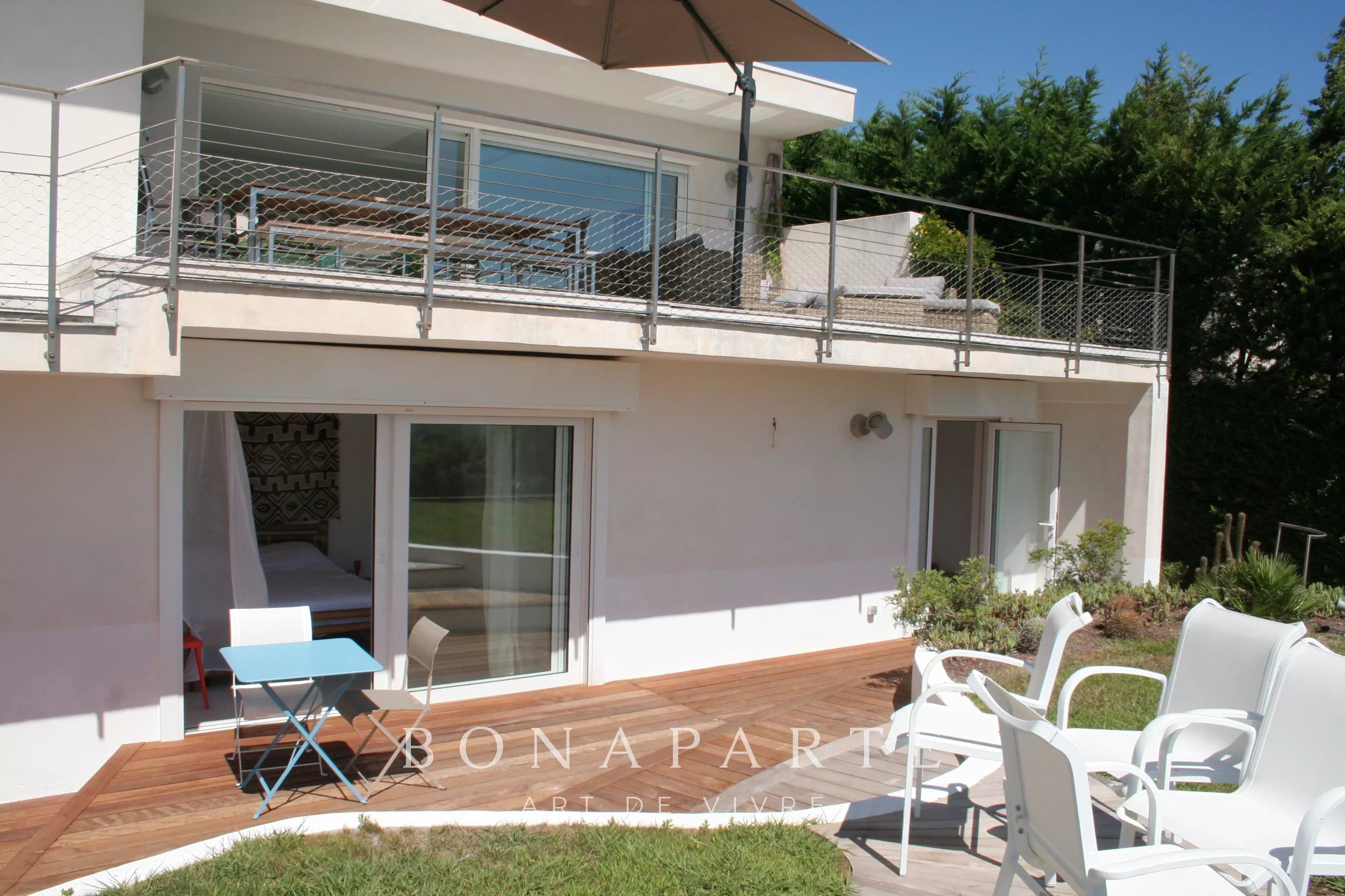 RAMATUELLE - DOMAINE DE L'ESCALET - VILLA CONTEMPORAINE À 150 M DE LA PLAGE - Photo 11