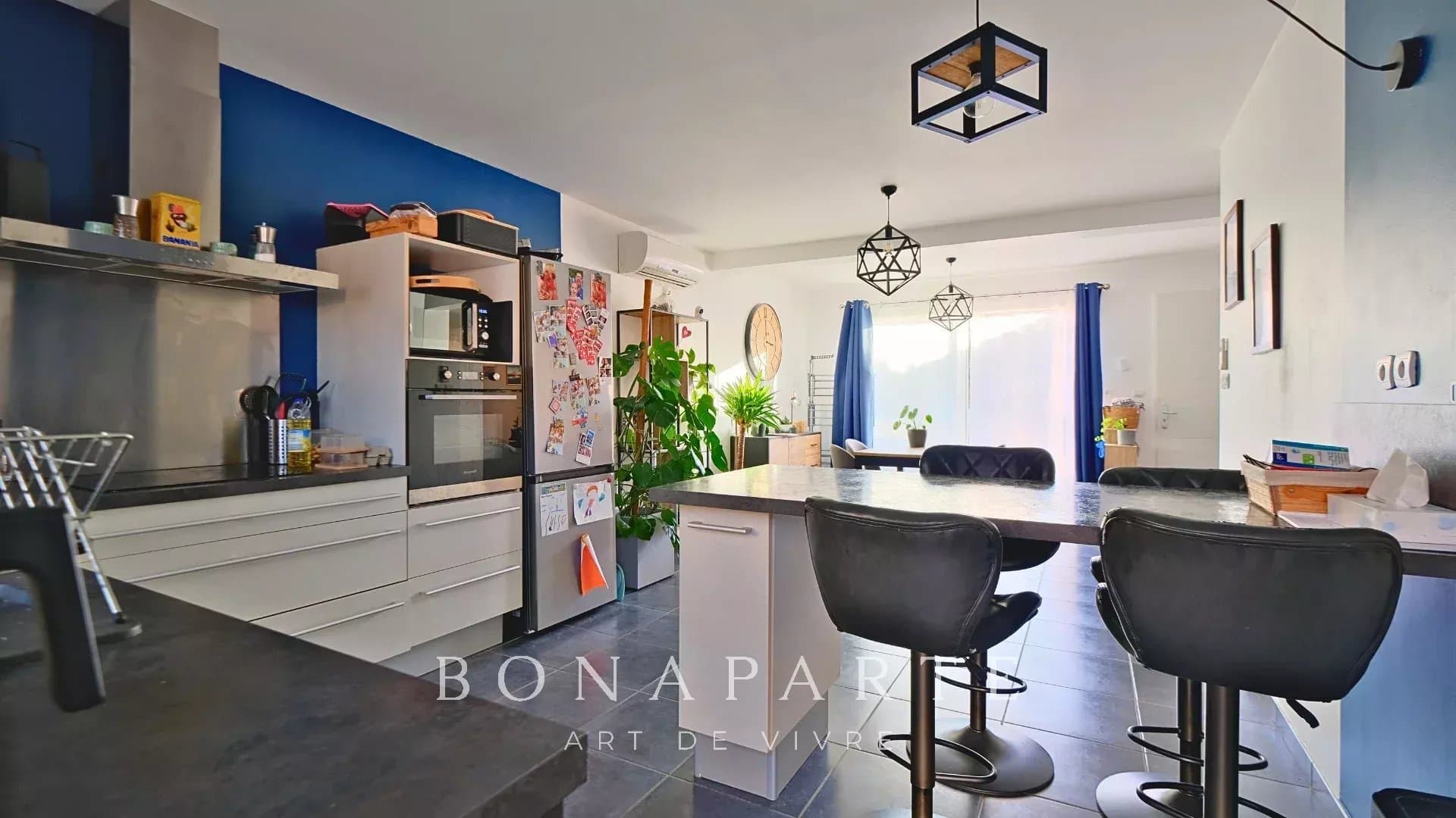 Maison 4 chambres dont suite parentale – Quartier résidentiel