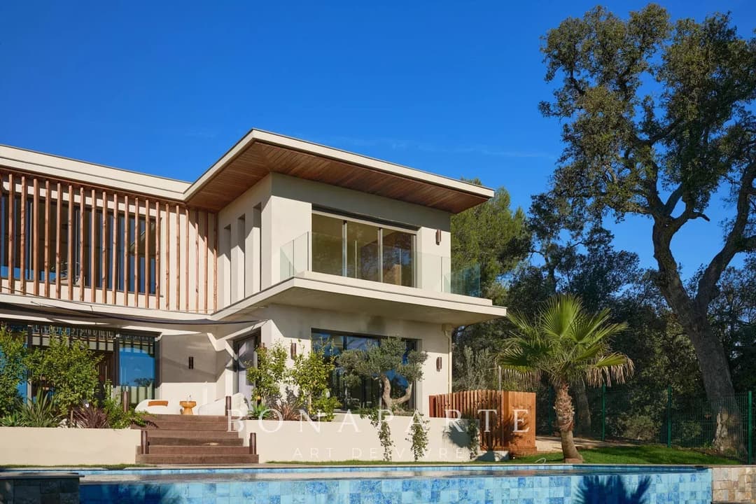 Villa 244m² avec jardin - Saint-Raphaël - Photo 4