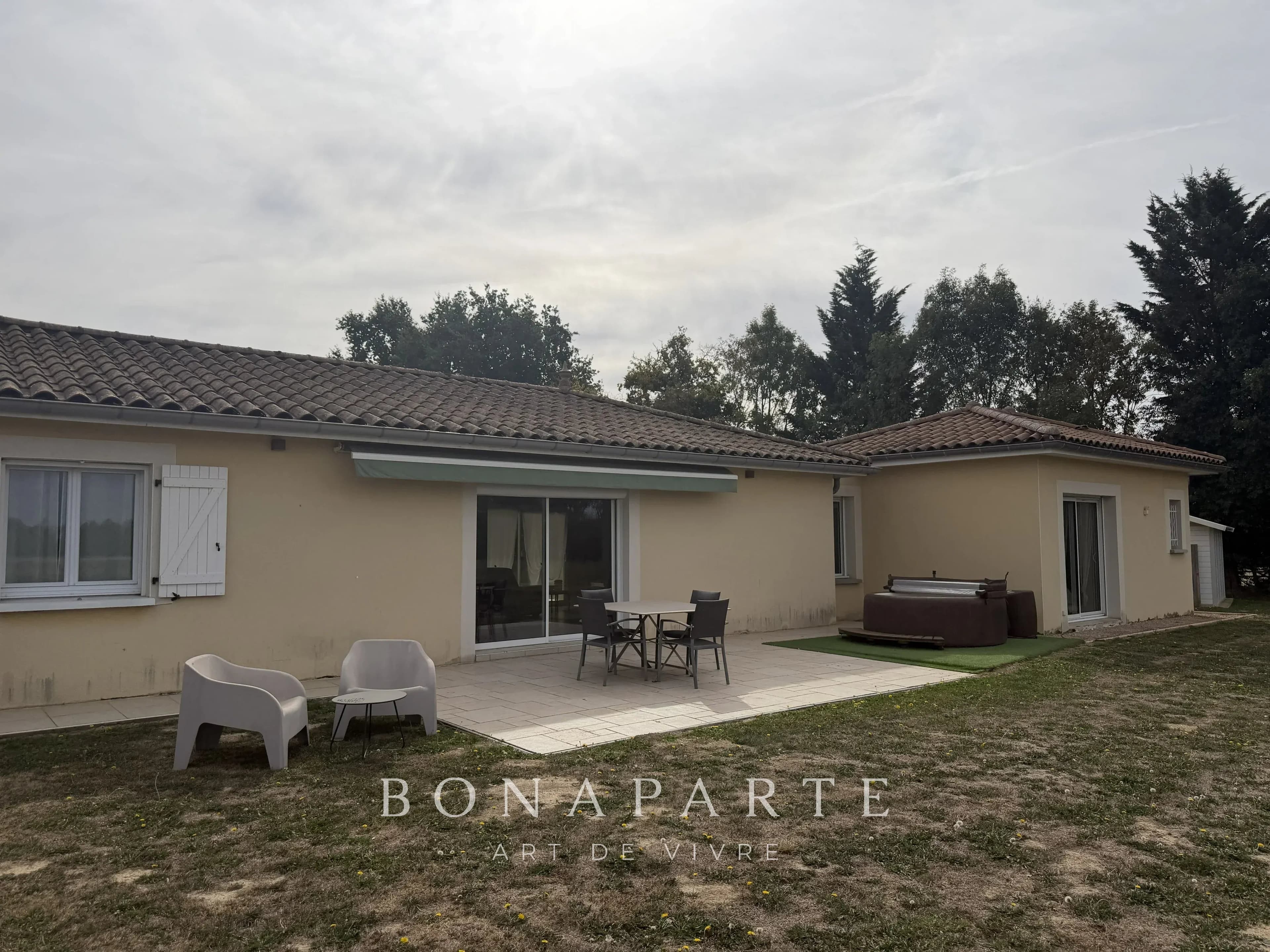AMBERIEUX EN DOMBES - MAISON DE PLAIN-PIED - VUE PANORAMIQUE - Photo 16