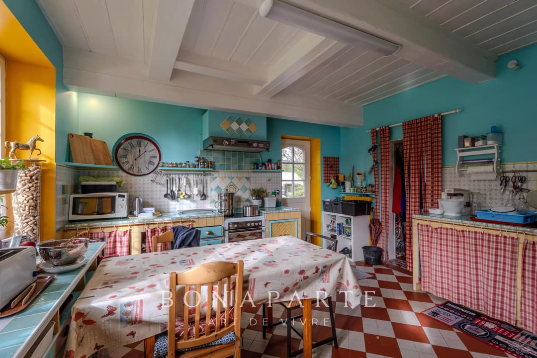 Manoir XVIIe avec dépendances - Photo 7