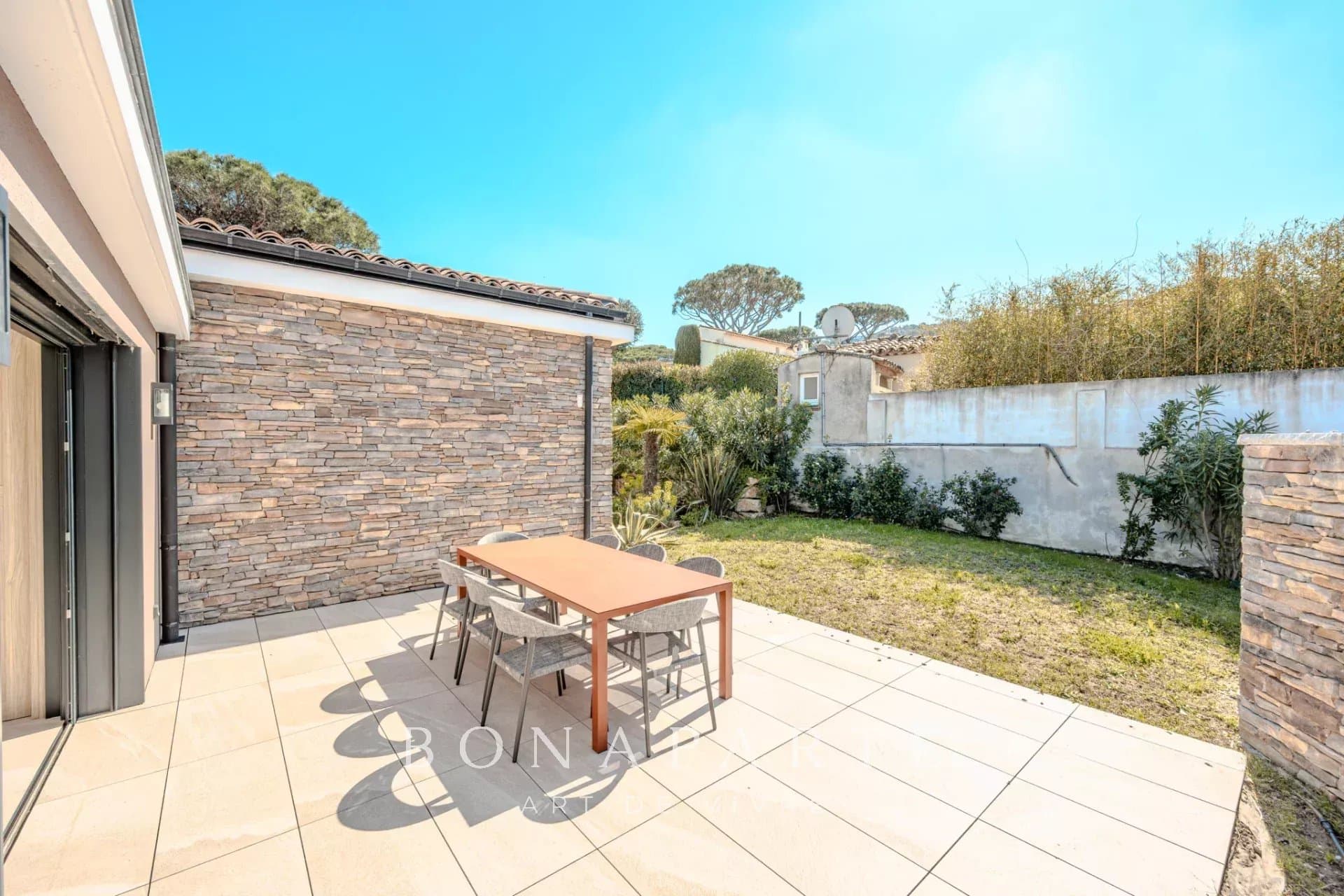 SAINT-TROPEZ GASSIN Exclusivité : Superbe villa-appartement en duplex avec vue mer exceptionnelle - Photo 25